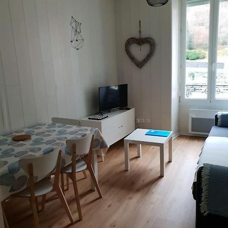 Bel Appart Pour 7 Personnes Apartment Cauterets Bagian luar foto