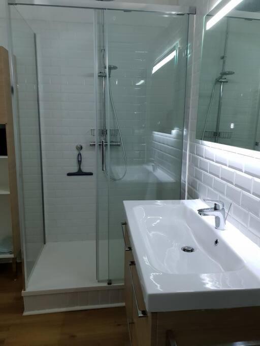 Bel Appart Pour 7 Personnes Apartment Cauterets Bagian luar foto